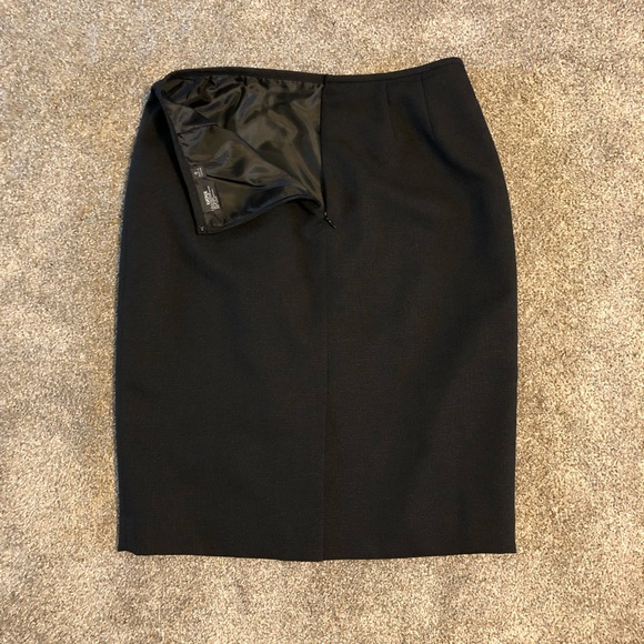 Kasper Pencil Straight Skirt Size 8 Official Classic Black - Picture 7 of 8